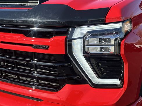 Used 2024 Chevrolet Silverado 2500 LTZ w/ LTZ Plus Package image 11