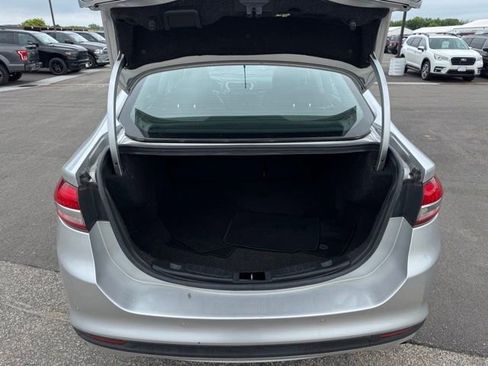 Used 2017 Ford Fusion SE w/ Fusion SE Technology Package FWD image 36