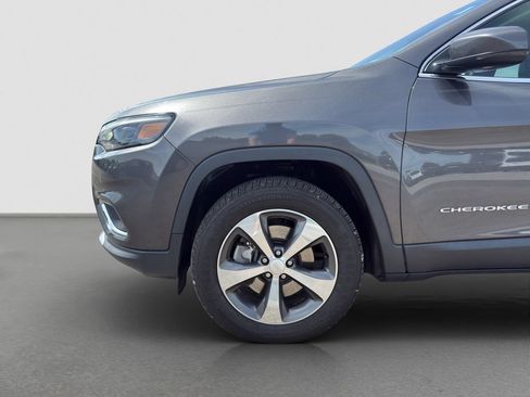 Used 2019 Jeep Cherokee Limited AWD/4WD image 20