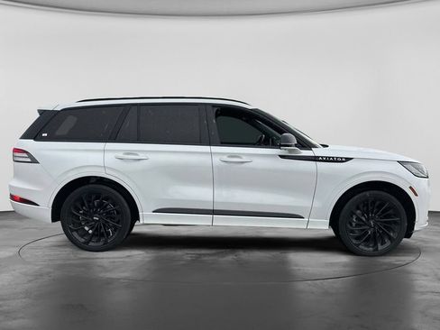 Used 2025 Lincoln Aviator Reserve w/ Equipment Group 201A AWD/4WD image 5