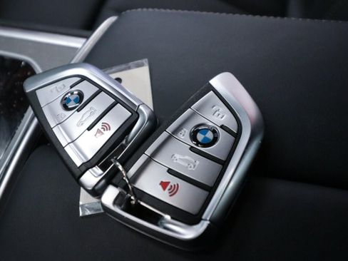 Used 2025 BMW 840i xDrive Coupe w/ M Sport Professional Package AWD/4WD image 18