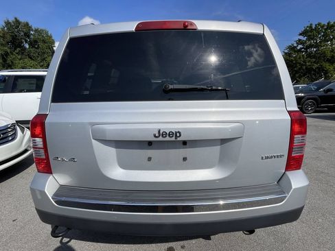 Used 2014 Jeep Patriot Limited w/ Sun/Sound Group AWD/4WD image 6