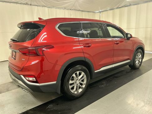 Used 2020 Hyundai Santa Fe SEL image 2