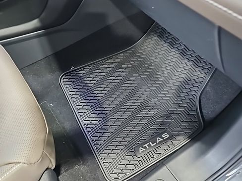 New 2026 Volkswagen Atlas SEL image 14