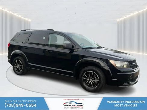 Used 2017 Dodge Journey SE w/ Flexible Seating Group FWD image 3
