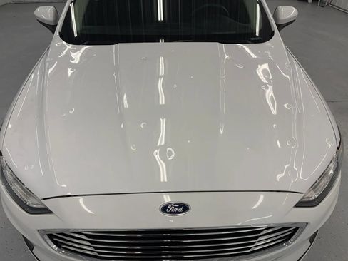Used 2020 Ford Fusion SE FWD image 17