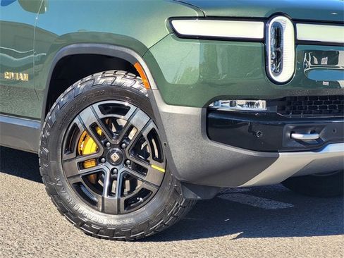 Used 2023 Rivian R1T Adventure image 4