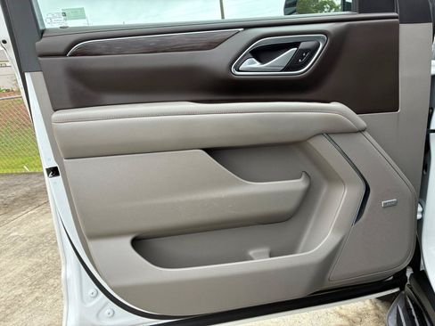 Used 2022 Chevrolet Tahoe LT AWD/4WD image 8