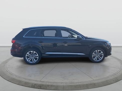 Used 2025 Audi Q7 3.0T Premium Plus AWD/4WD image 12