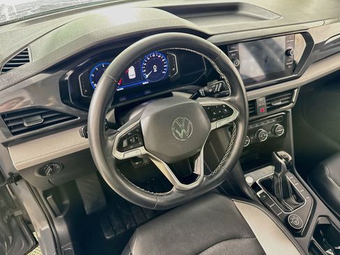 Used 2023 Volkswagen Taos SEL AWD/4WD image 13