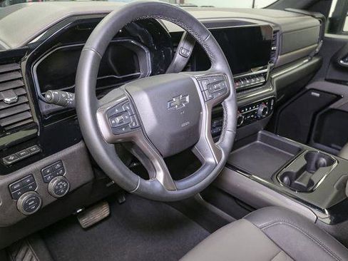 Used 2024 Chevrolet Silverado 2500 ZR2 w/ Technology Package image 26