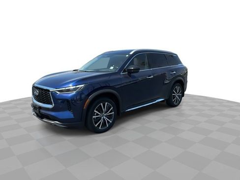 Used 2025 INFINITI QX60 Sensory w/ Vision Package AWD/4WD image 4