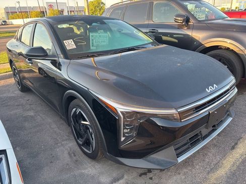 Used 2025 Kia K4 EX FWD image 1