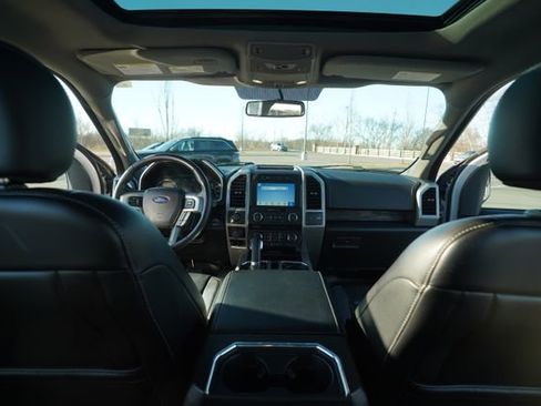 Used 2018 Ford F150 Lariat image 23