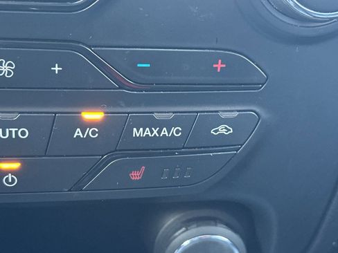 Used 2021 Ford Ranger Lariat w/ Equipment Group 501A High image 29