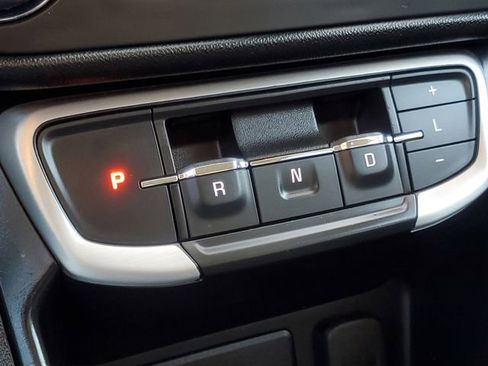 Used 2023 GMC Terrain SLE w/ Driver Convenience Package image 26