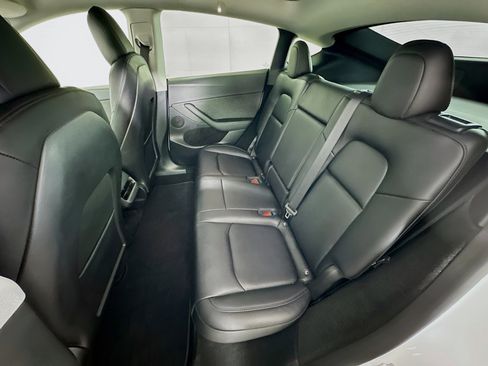 Used 2023 Tesla Model Y Long Range image 26