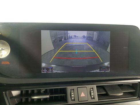 Used 2022 Lexus ES 300h w/ Premium Package image 22