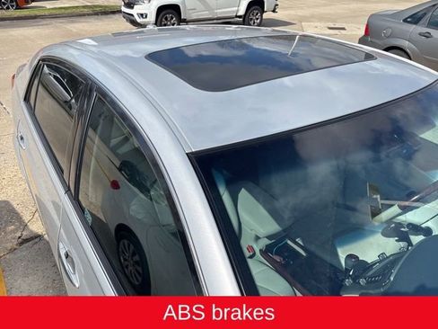 Used 2011 Toyota Avalon Limited image 5