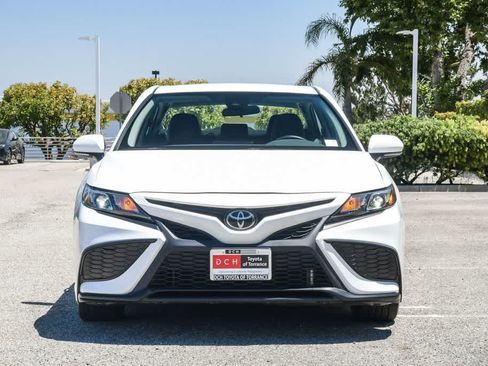 Used 2024 Toyota Camry SE FWD image 2