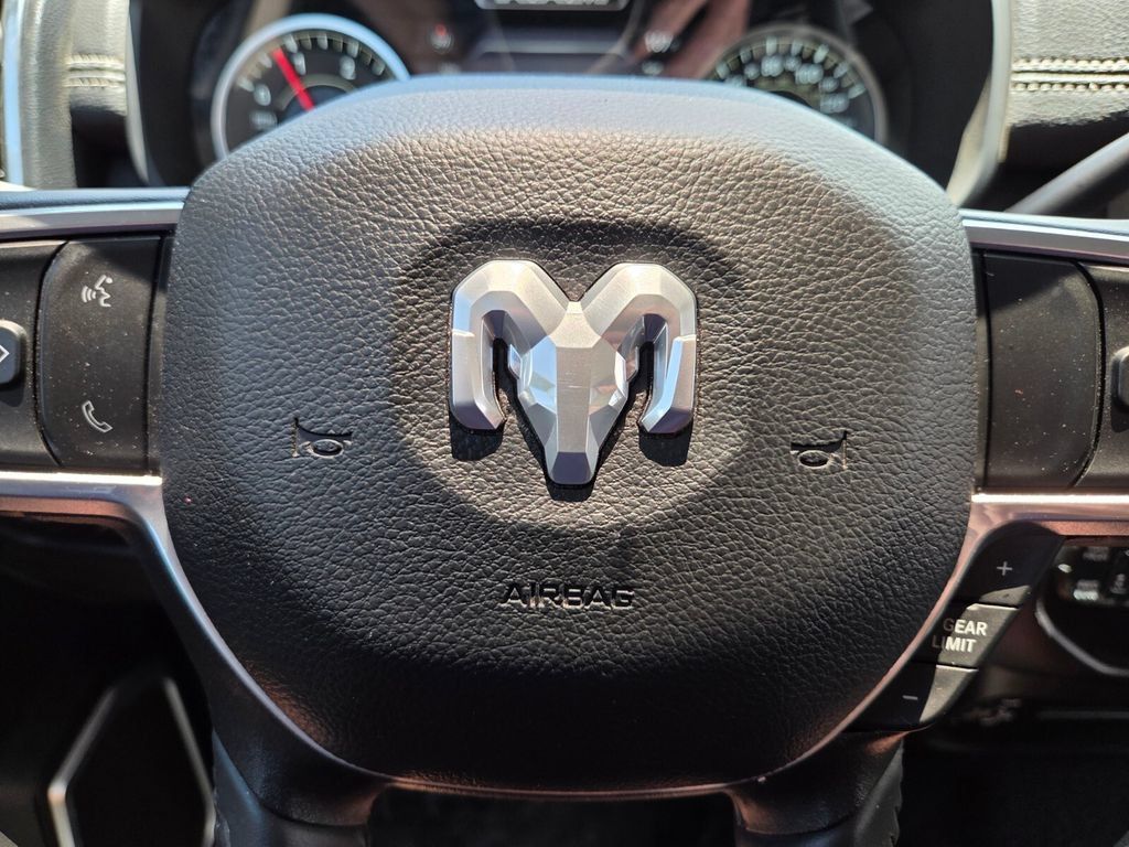 Used 2024 RAM 3500 Laramie AWD/4WD image 31