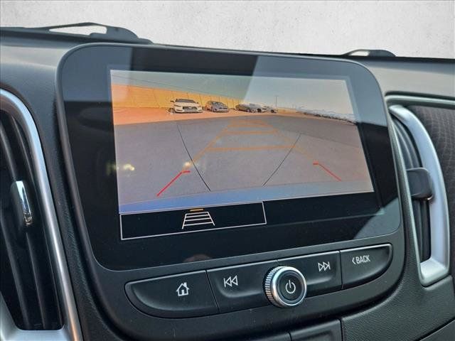 Used 2025 Chevrolet Malibu LS FWD image 15