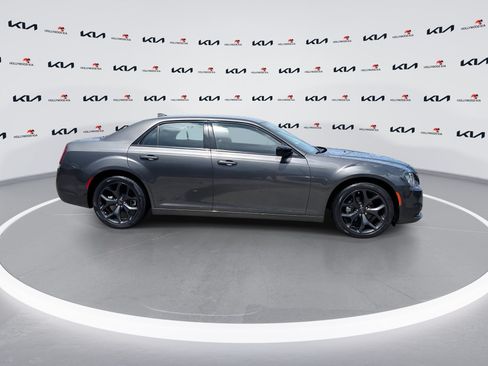 Used 2023 Chrysler 300 Touring w/ Sport Appearance Package RWD image 9