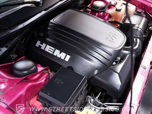 Used 2010 Dodge Challenger R/T RWD image 26