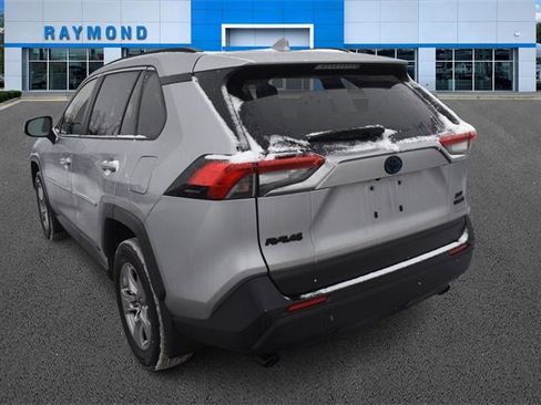 Used 2022 Toyota RAV4 XLE image 5
