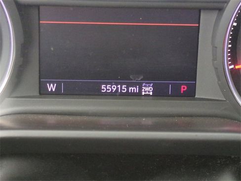 Used 2019 Chevrolet Silverado 1500 RST image 33