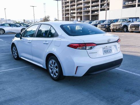 Certified 2024 Toyota Corolla LE FWD image 5