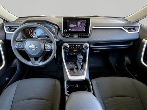 Used 2024 Toyota RAV4 LE AWD/4WD image 7