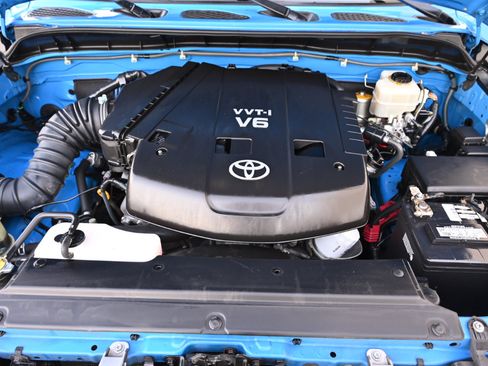 Used 2008 Toyota FJ Cruiser 2WD image 39