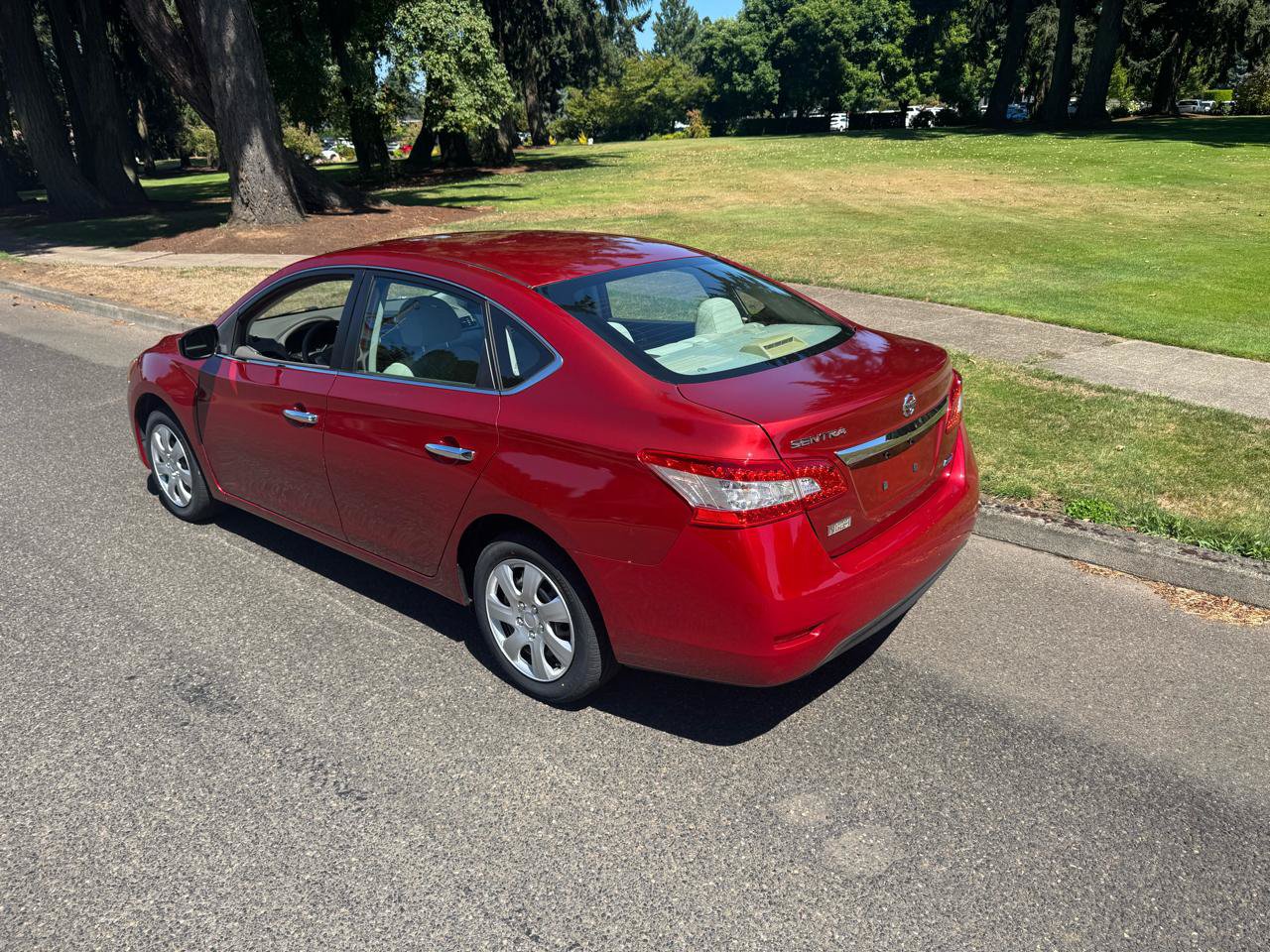 Used 2014 Nissan Sentra S FWD image 3