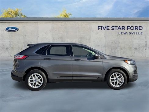 Used 2022 Ford Edge SEL w/ Convenience Package image 4