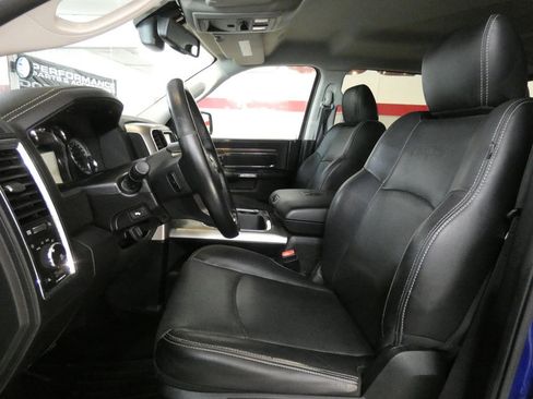 Used 2017 RAM 1500 Laramie w/ Convenience Group AWD/4WD image 12