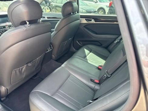 Used 2017 Genesis G80 3.8 RWD image 23
