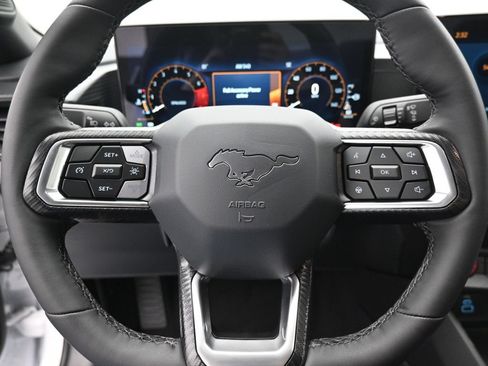 Used 2025 Ford Mustang Coupe RWD image 11