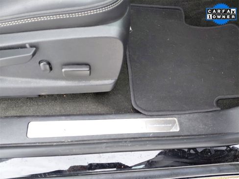 Used 2018 GMC Canyon Denali image 17