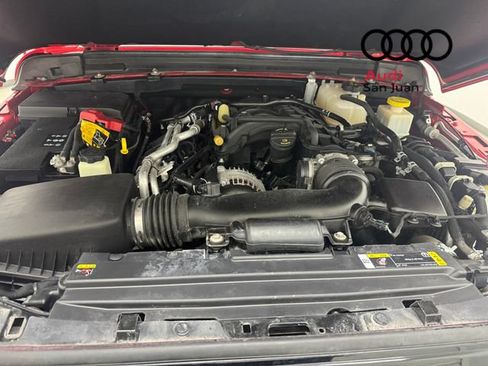 Used 2022 Jeep Gladiator Sport AWD/4WD image 4