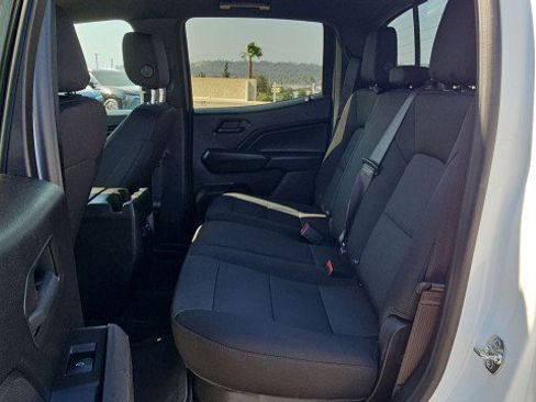 Used 2025 Chevrolet Colorado W/T RWD image 25
