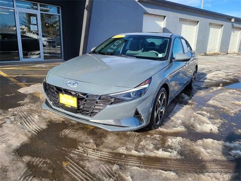 Used 2021 Hyundai Elantra SEL w/ Convenience + Premium Package image 1