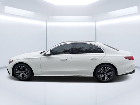 Certified 2024 Mercedes-Benz E 350 4MATIC Sedan image 9