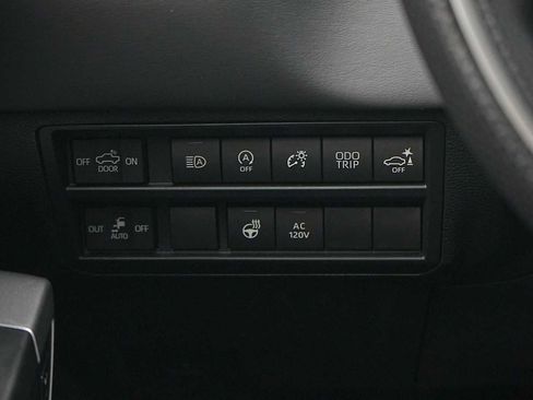 Used 2024 Toyota Tundra Platinum image 23