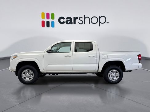 Used 2022 Toyota Tacoma SR image 2