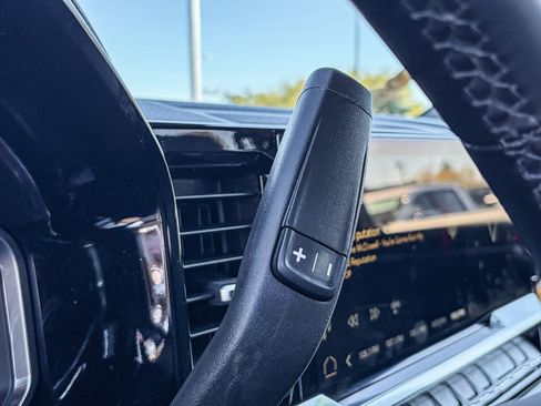 Used 2024 GMC Sierra 1500 SLE image 40