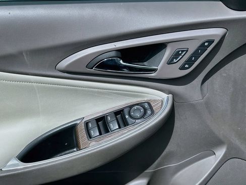 Used 2024 Chevrolet Malibu LT FWD image 14
