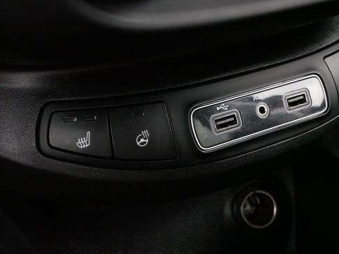 Used 2018 FIAT 500X Trekking w/ Cold Weather Package image 28