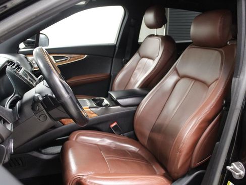 Used 2016 Lincoln MKX Reserve w/ Luxury Package AWD/4WD image 6