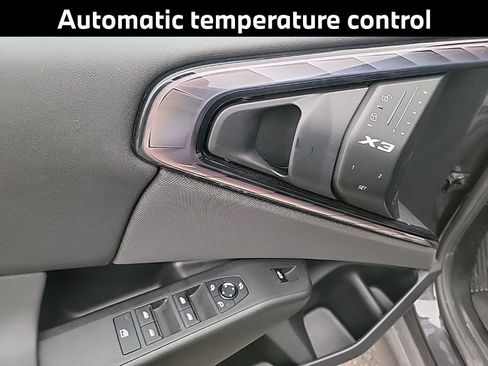 Used 2025 BMW X3 xDrive30i image 10